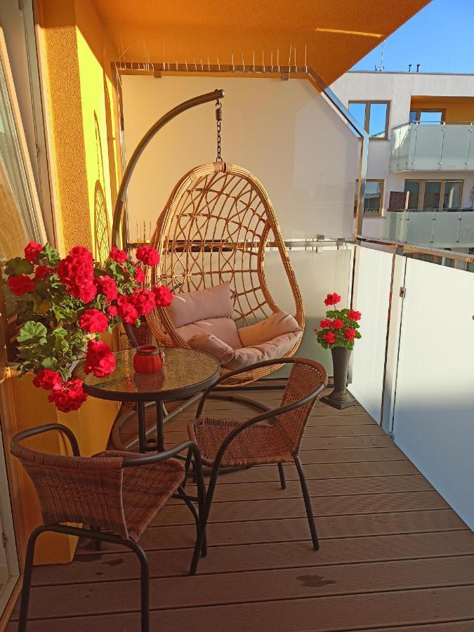 Apartament Fala-Miodowy Dom 科沃布热格 外观 照片